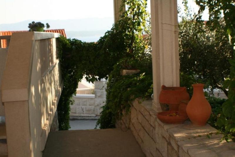 Studio apartment in Bol with sea view balcony air conditioning Wi-Fi (3417-3) - image 35