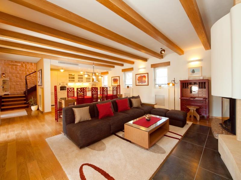 House Labin 688 - image 9