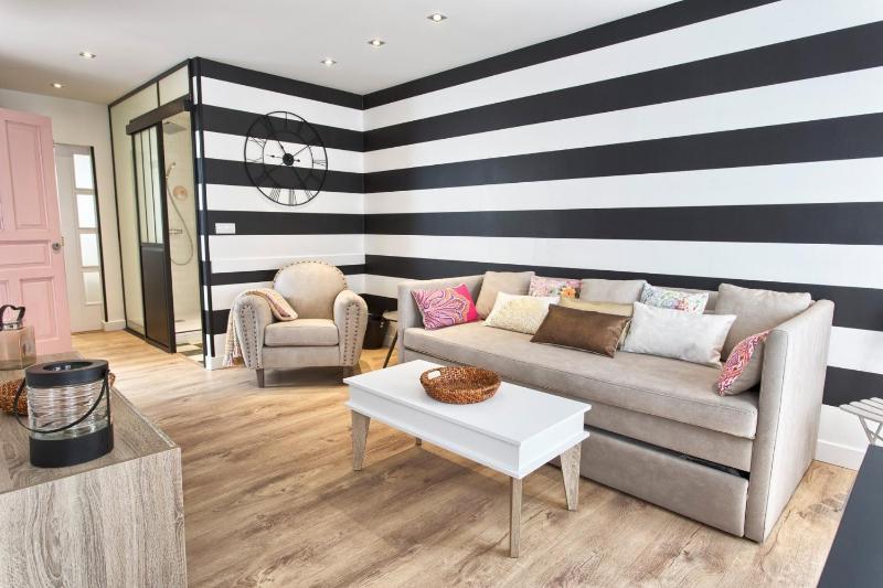 Standard Apartment image 2