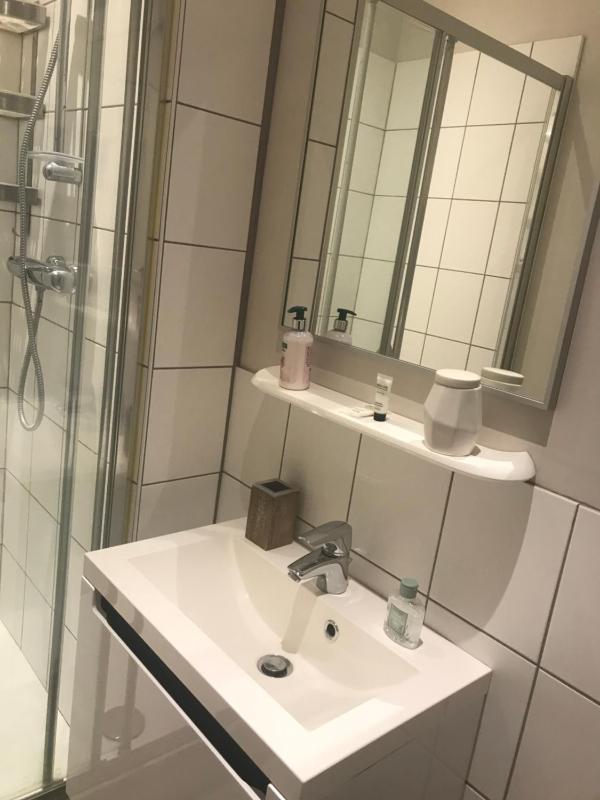 Standard Double Room image 4