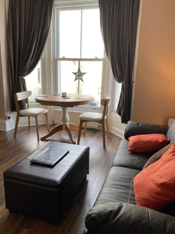 Apartment image 3