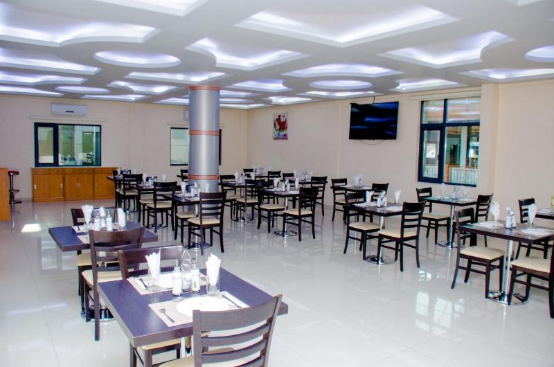 HOTEL PLATINUM - image 4