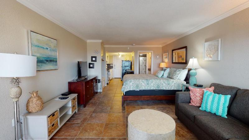 One-Bedroom Apartment image 1