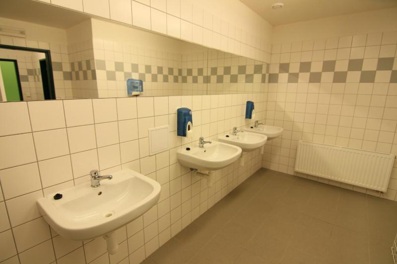 Quadruple Room with Shared Bathroom image 3