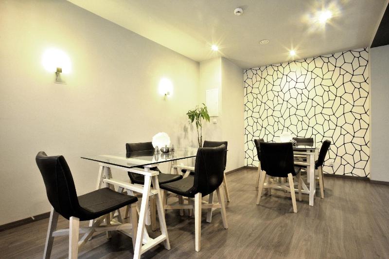 Hostel Promenada - image 2