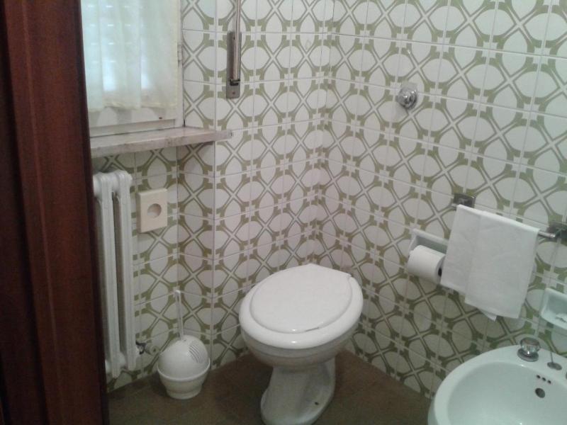 Triple Room with Balcony and Sea View image 2