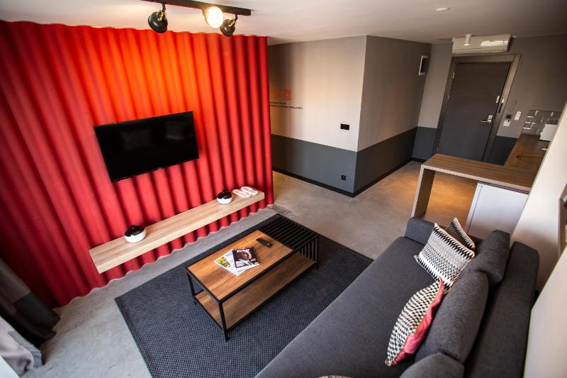 1+1 CITY VIEW FLAT image 2