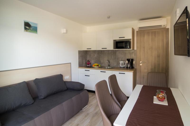 Apartment with Sea View image 4