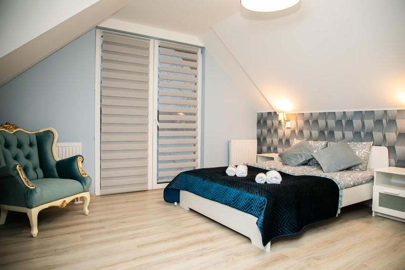 Triple Room with View image 1