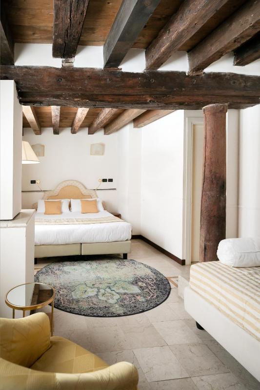 Superior Double Room - Ground Floor image 3