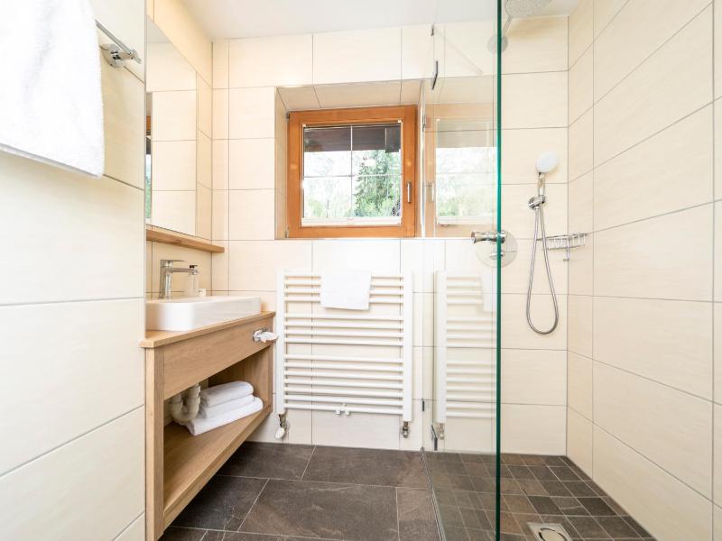 One-Bedroom Apartment image 2