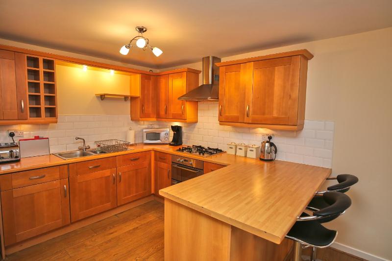 Four-Bedroom Apartment image 4