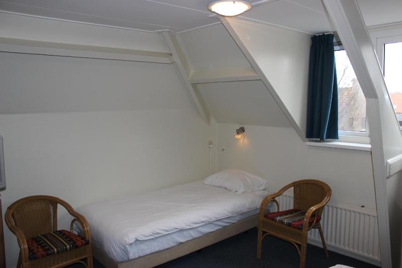 Triple Room image 3