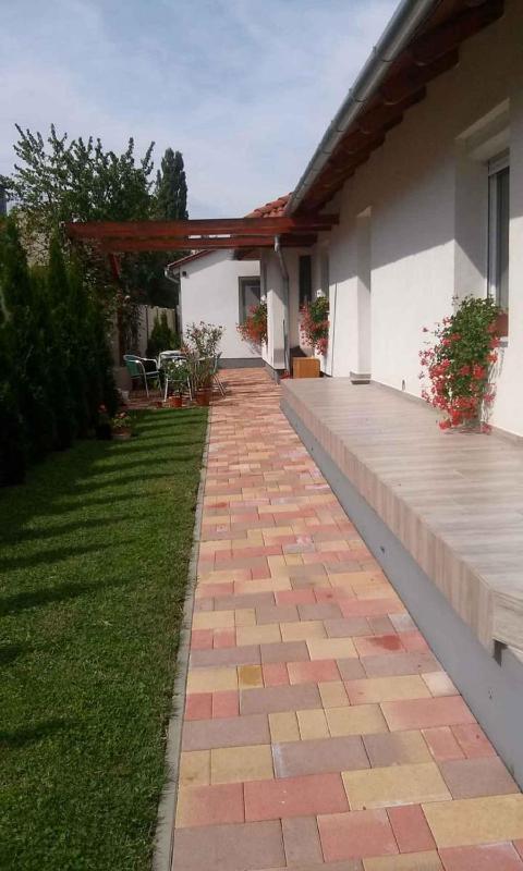 Holiday Home image 1