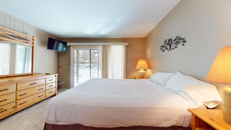 Chateau De Montagne #15 Condo - image 6