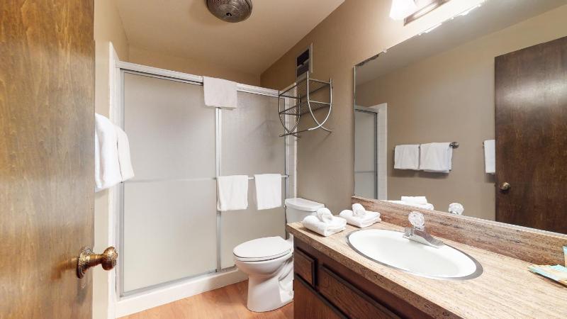 Chateau De Montagne #15 Condo - image 32