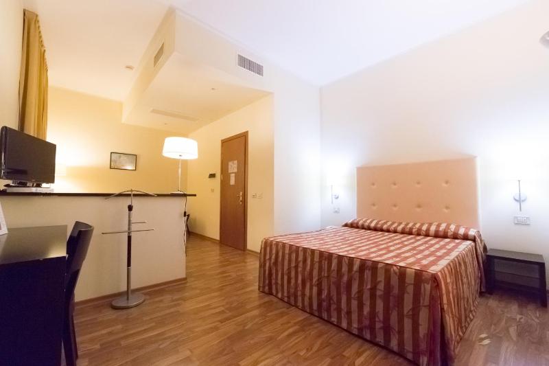 Junior Suite image 2