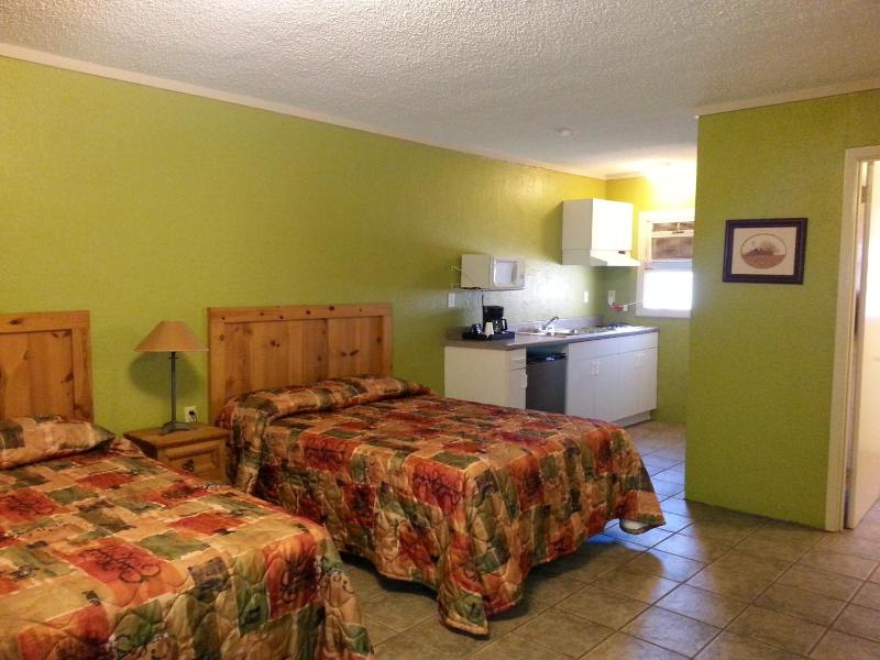 Double or Twin Room image 4