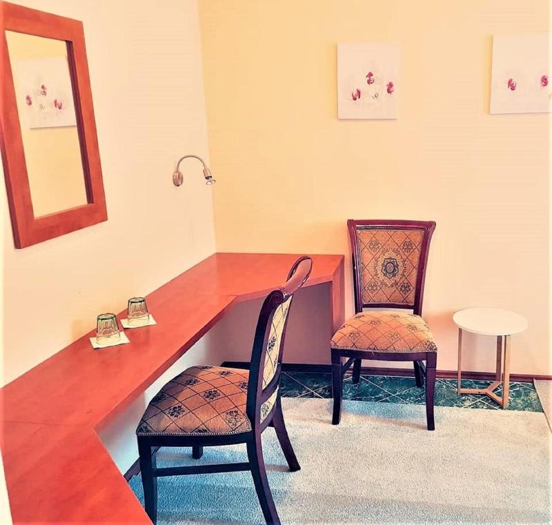 Double or Twin Room image 1