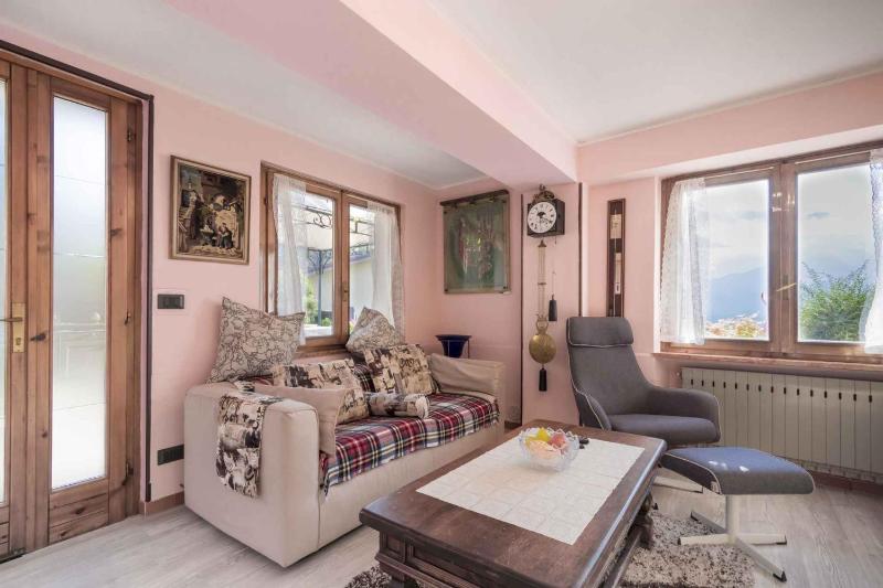 Apartment 1 image 3
