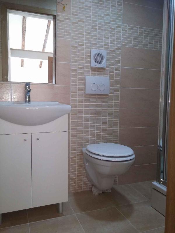 Apartment 2 image 2