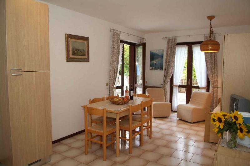 Apartment 1 image 4
