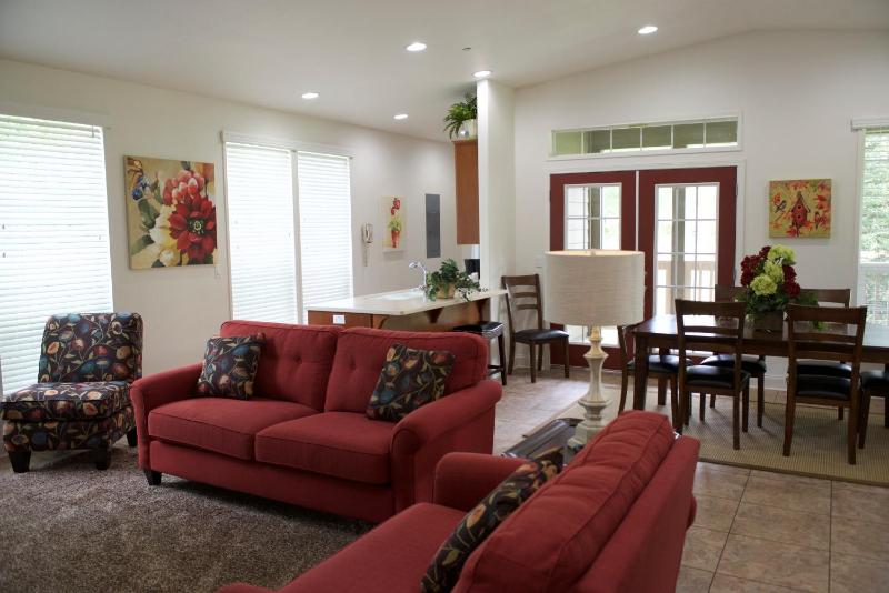 Three-Bedroom Suite image 4
