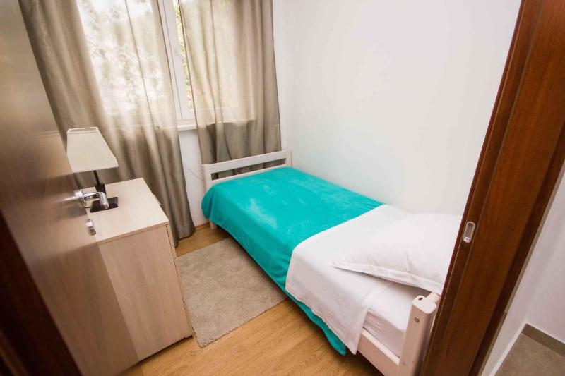 Apartment image 3