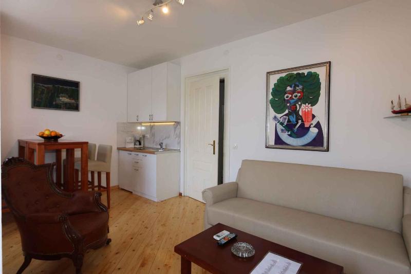 Holiday Home 1 image 2