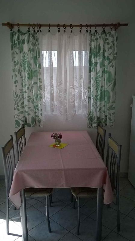 Apartment 1 image 3