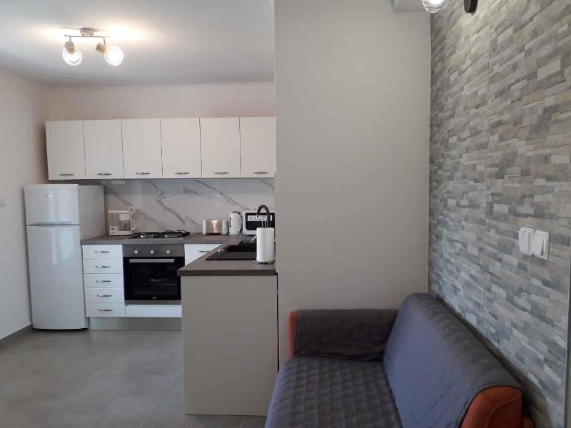 Apartment in Lopar with Two-Bedrooms 2 - image 12