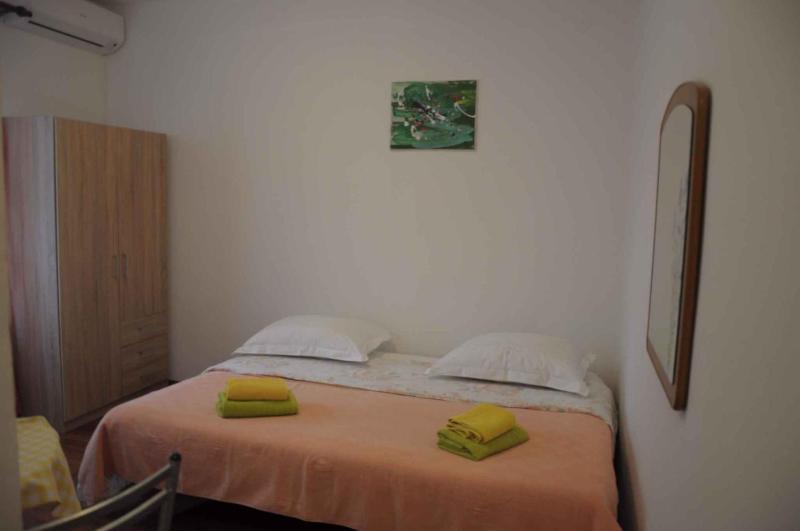 Studio 1 image 2