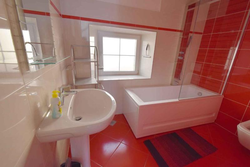 Apartment image 2