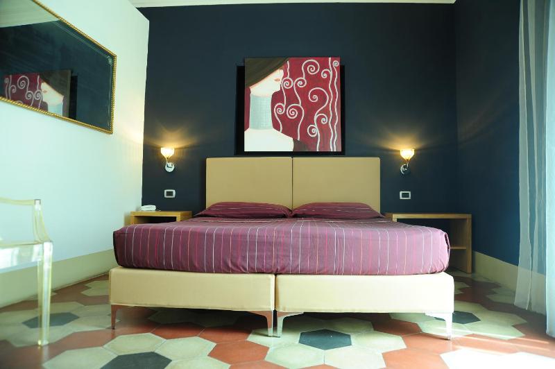 Triple Room image 1