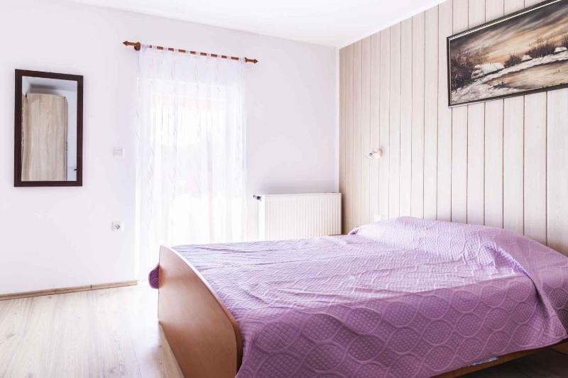 Apartment image 4