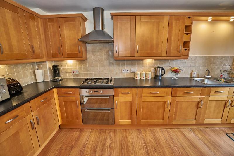 Three-Bedroom Apartment (6 Persons) image 4