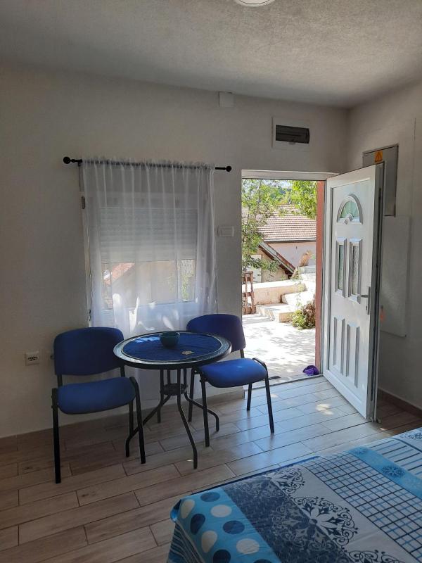 King Suite image 2