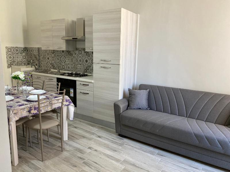 Monument home - image 12