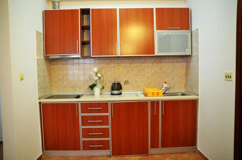 One-Bedroom Apartment with Balcony image 4