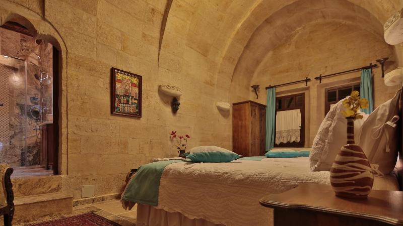 Stone Triple Room image 2