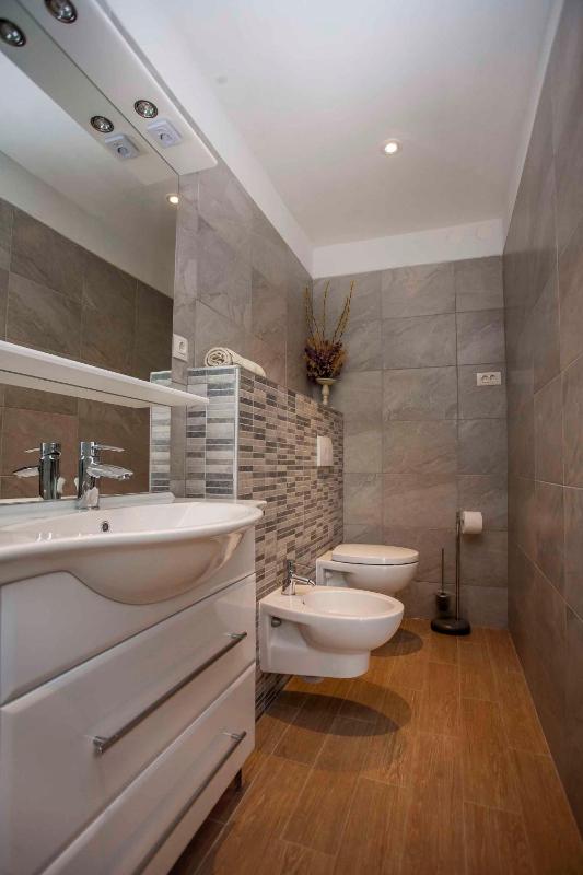 One-Bedroom Apartment in Rovinj I - image 5