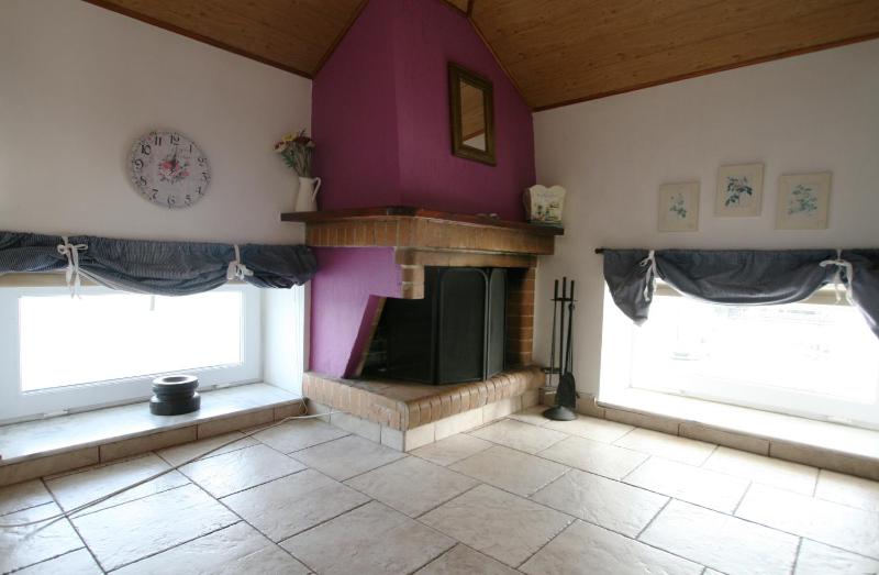 Studio with Sea View (2 Adults) image 3