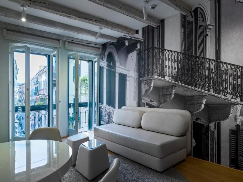 Superior Apartment image 3