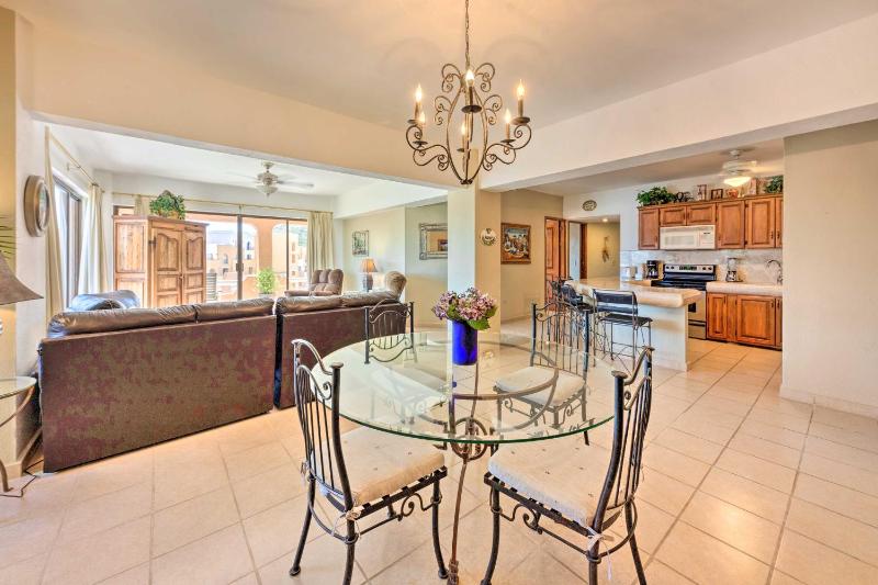 Condo in Plaza Nautica < 1 Mile to The Arch! - image 16