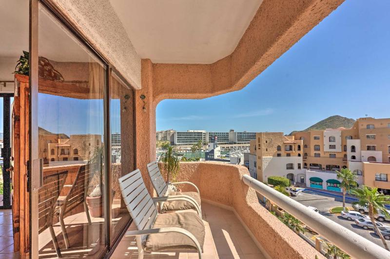 Condo in Plaza Nautica < 1 Mile to The Arch! - image 15