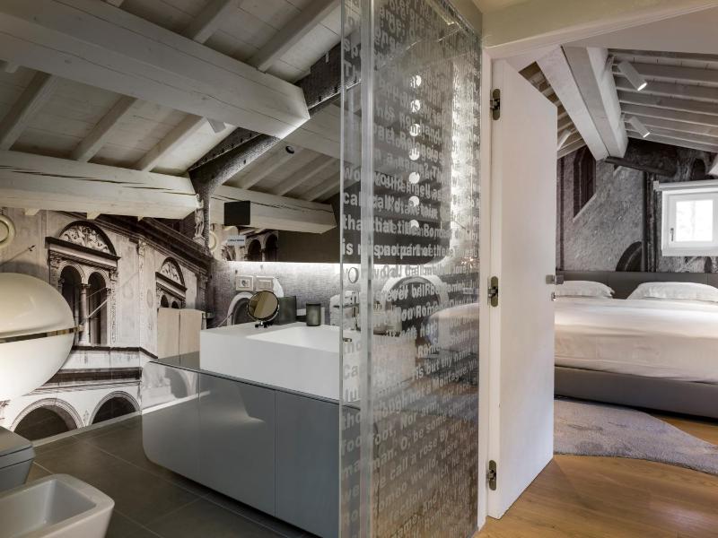 Penthouse Apartment image 3