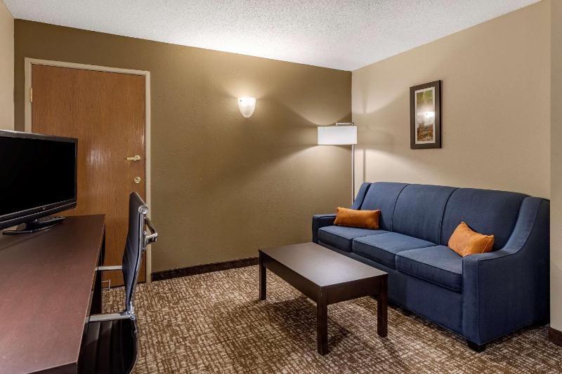 King Room - Non-Smoking image 2