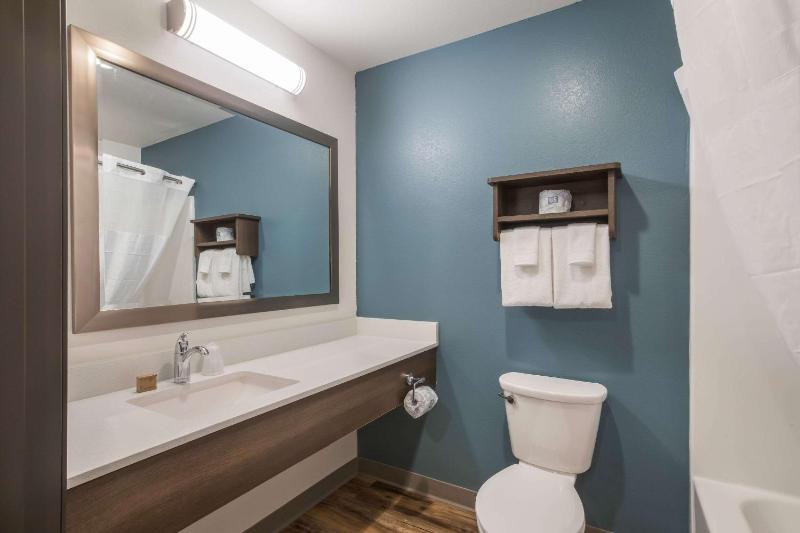 Standard King Room - Non-Smoking  image 2