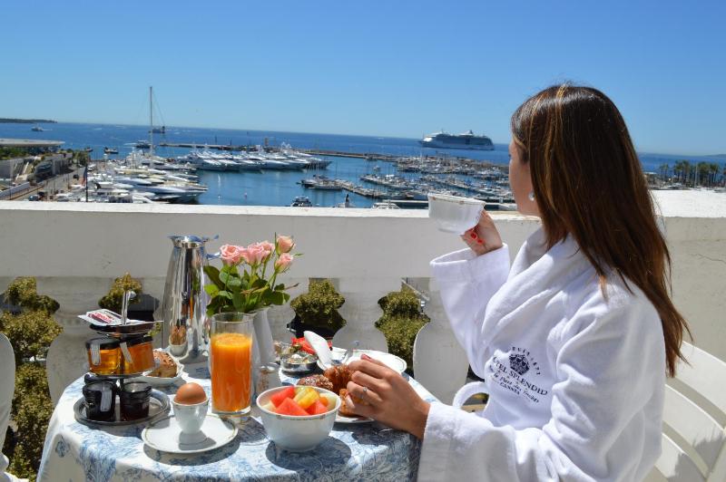 Privilege Double or Twin Room with Sea View image 3