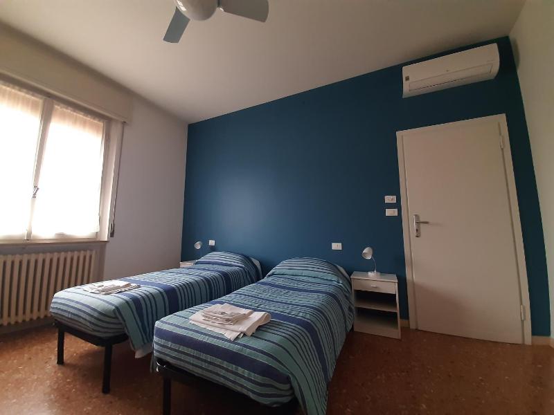 Economy Double or Twin Room image 3